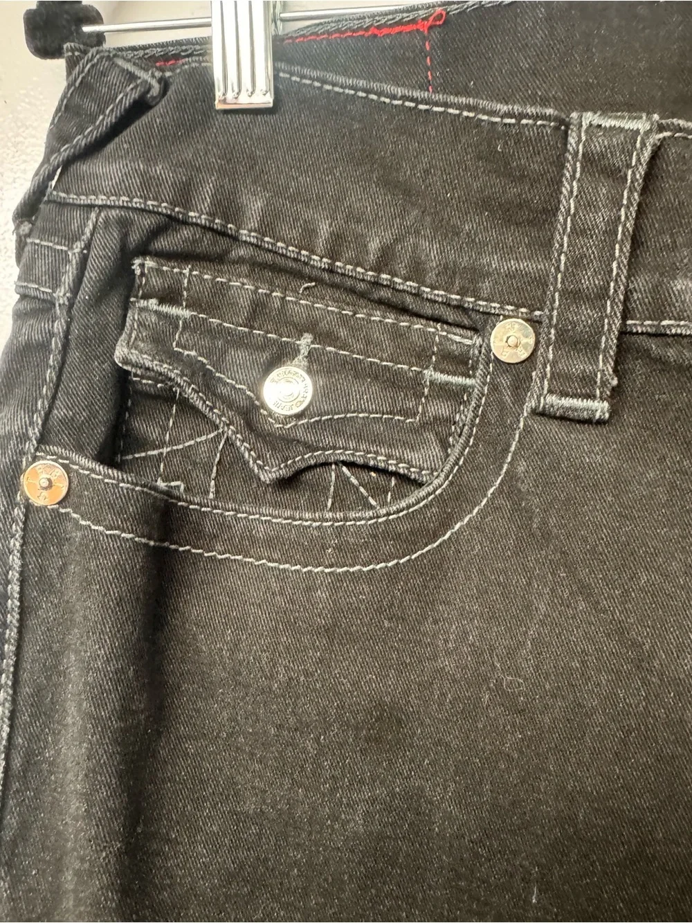 True Religion Ricky Relaxed Straight Jeans Men’s 32 Black Contrast Stitch B2